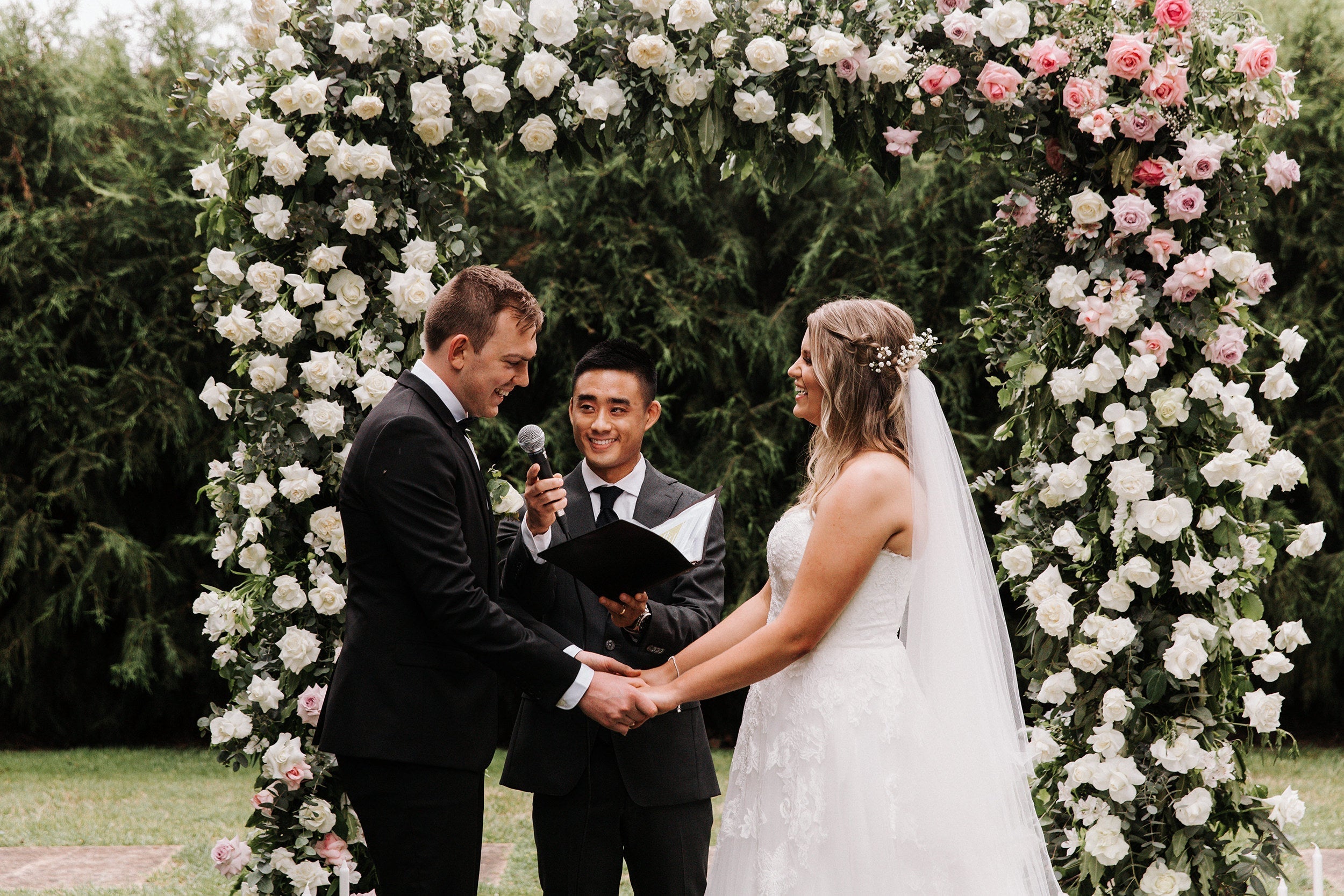 Lachland & Amy. A Garden Celebration in Yarra Valley