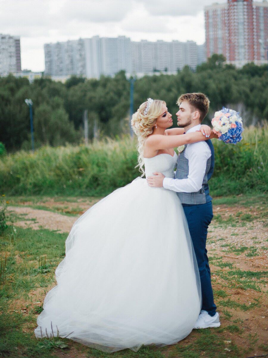 Blue Blush Romance